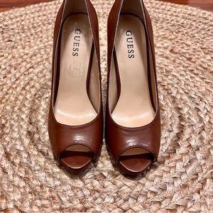 GUESS Peep-toe Heels